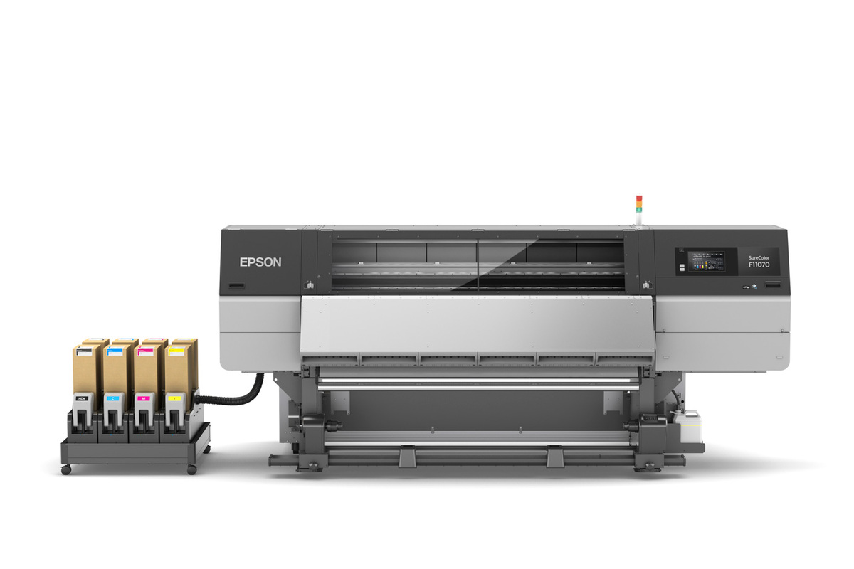 SureColor_F11070_headon_Jumbo_Roll_Std_Reel_wo_Media_690x460@2x